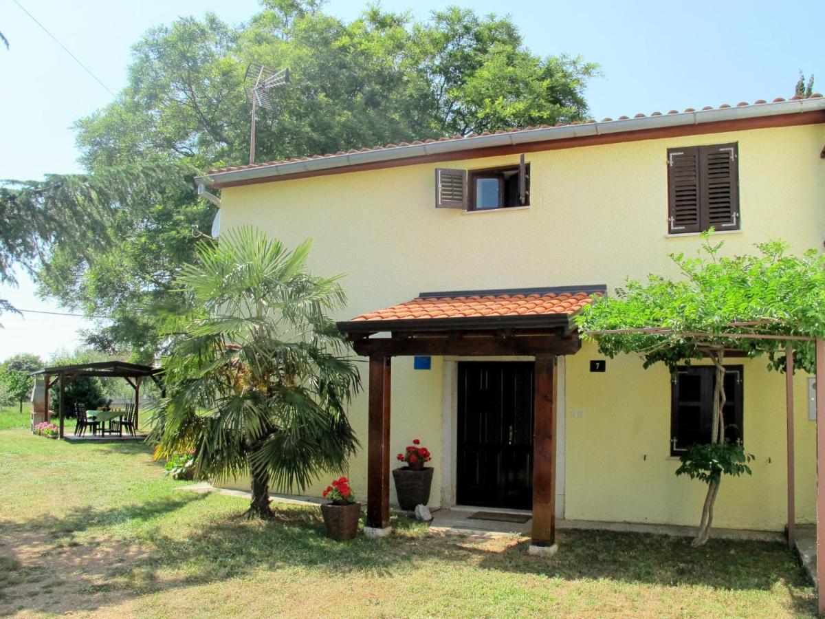Holiday Home Sara - Prc136 By Interhome Porec Exterior photo